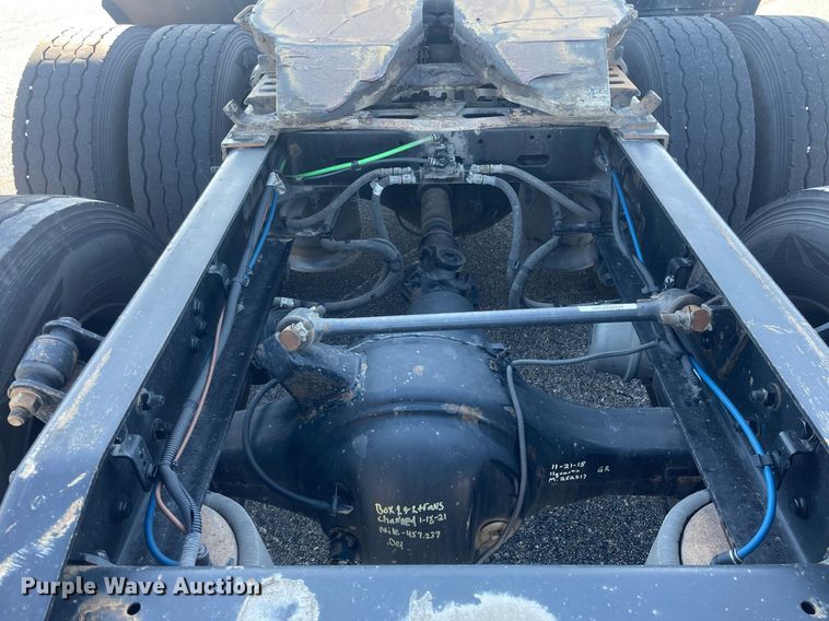 image for item GG9763 2017 Freightliner Cascadia Evolution 125  semi truck