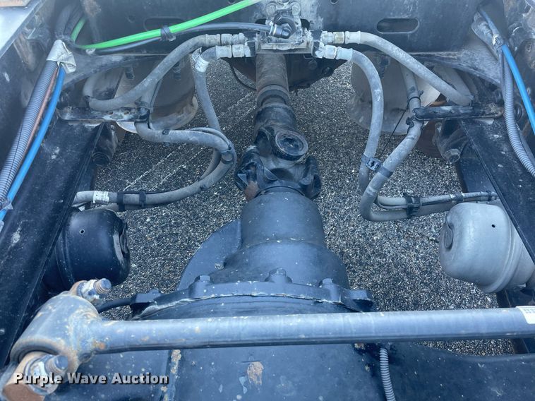 image for item GG9763 2017 Freightliner Cascadia Evolution 125  semi truck