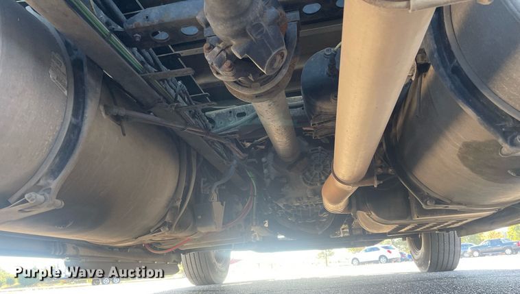 image for item GG9763 2017 Freightliner Cascadia Evolution 125  semi truck