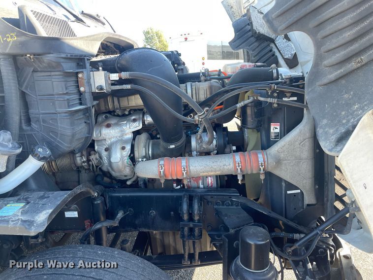 image for item GG9763 2017 Freightliner Cascadia Evolution 125  semi truck