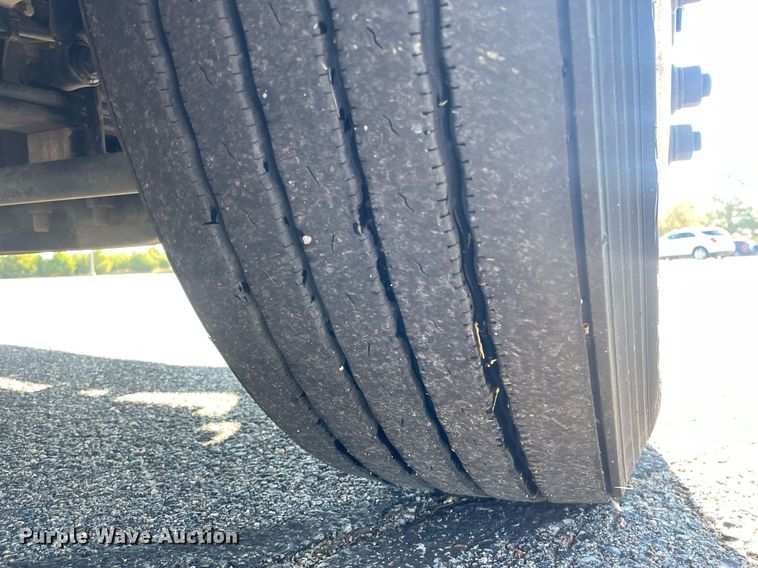 image for item GG9763 2017 Freightliner Cascadia Evolution 125  semi truck