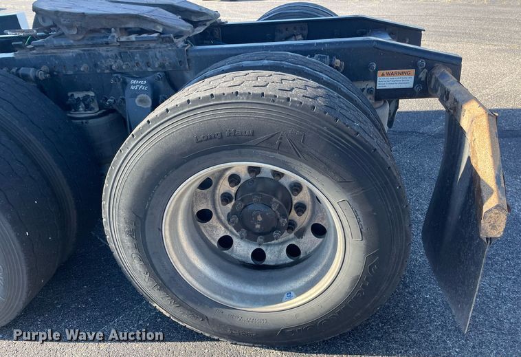 image for item GG9763 2017 Freightliner Cascadia Evolution 125  semi truck