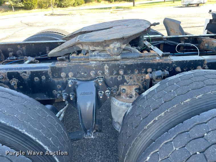 image for item GG9764 2016 Freightliner Cascadia Evolution 125  semi truck