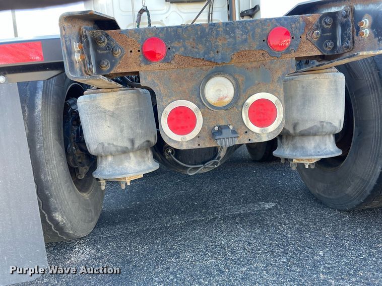 image for item GG9764 2016 Freightliner Cascadia Evolution 125  semi truck