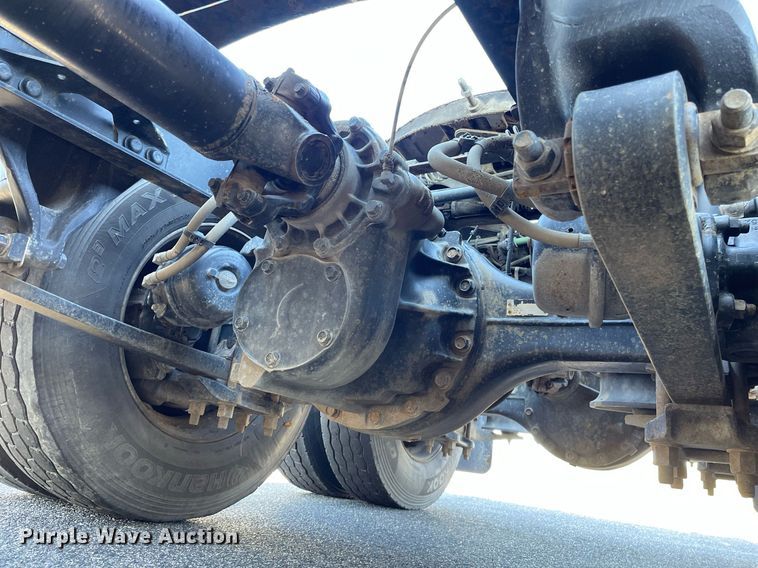 image for item GG9764 2016 Freightliner Cascadia Evolution 125  semi truck