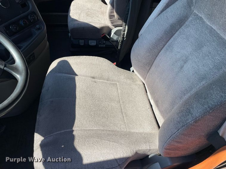 image for item GG9764 2016 Freightliner Cascadia Evolution 125  semi truck