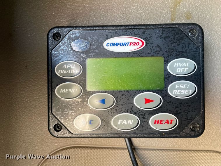 image for item GG9764 2016 Freightliner Cascadia Evolution 125  semi truck