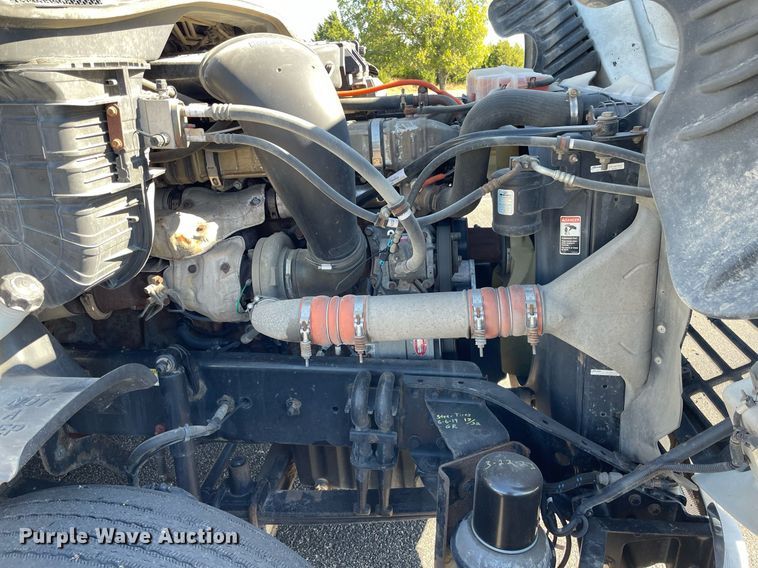 image for item GG9764 2016 Freightliner Cascadia Evolution 125  semi truck