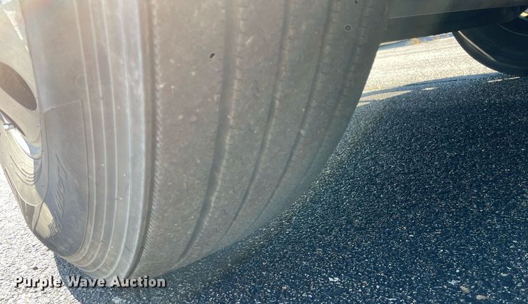 image for item GG9764 2016 Freightliner Cascadia Evolution 125  semi truck