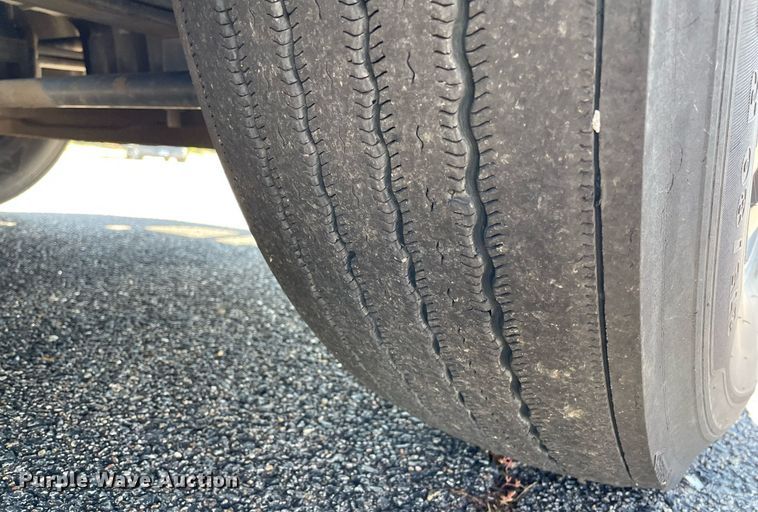 image for item GG9764 2016 Freightliner Cascadia Evolution 125  semi truck