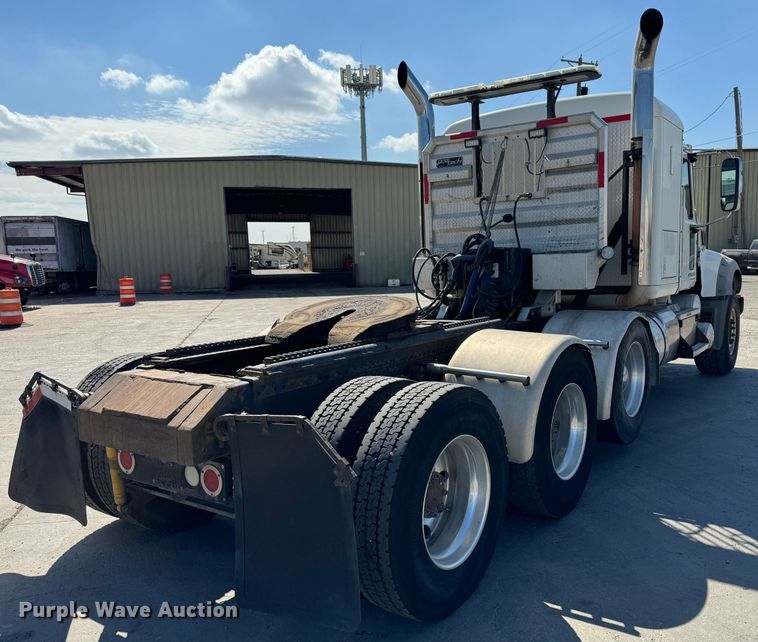 image for item GQ9218 2012 Mack GU700  semi truck