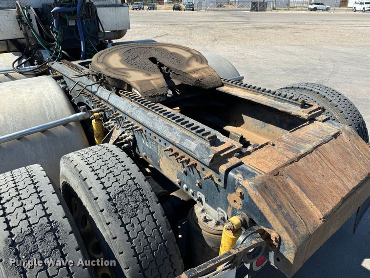 image for item GQ9218 2012 Mack GU700  semi truck