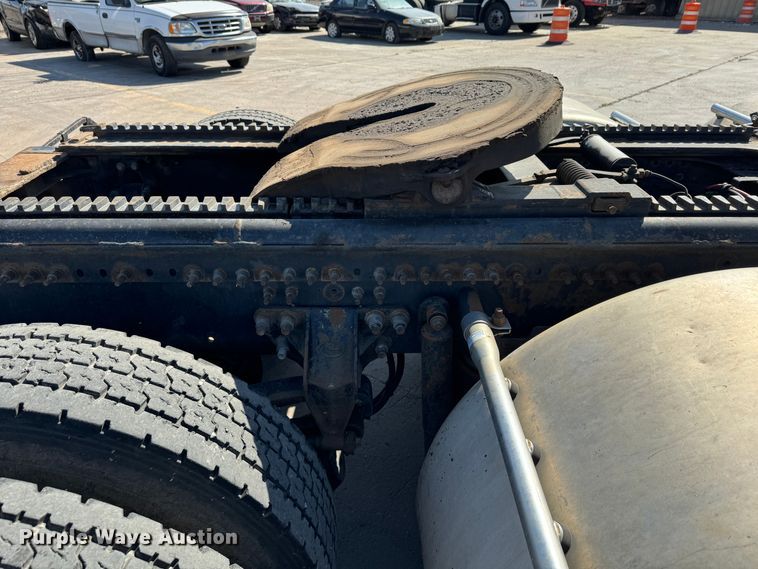 image for item GQ9218 2012 Mack GU700  semi truck