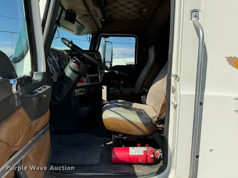 image for item GQ9218 2012 Mack GU700  semi truck