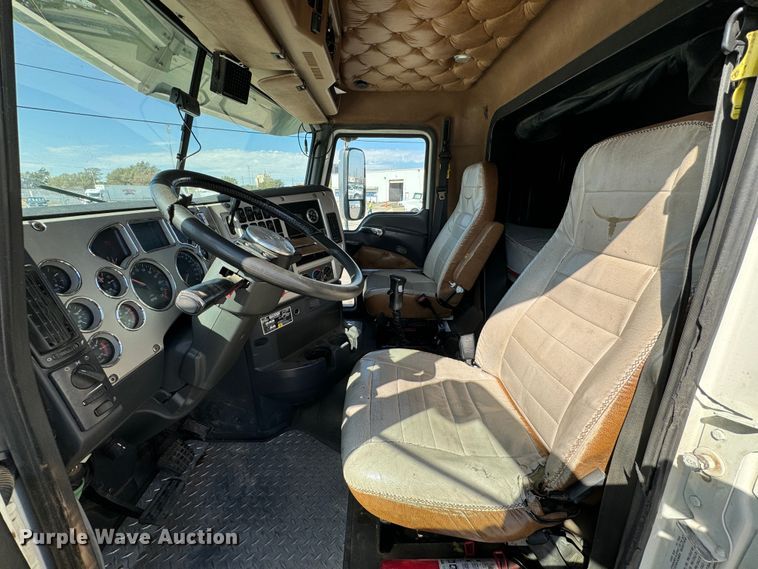 image for item GQ9218 2012 Mack GU700  semi truck