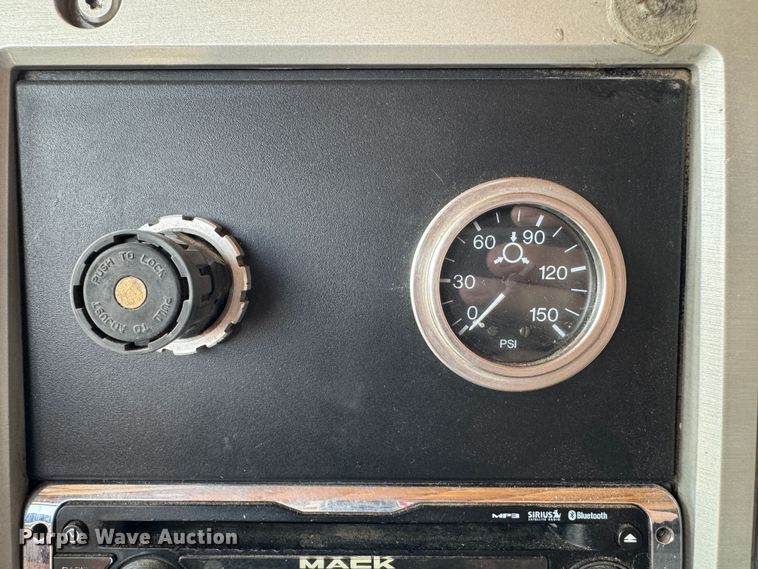 image for item GQ9218 2012 Mack GU700  semi truck