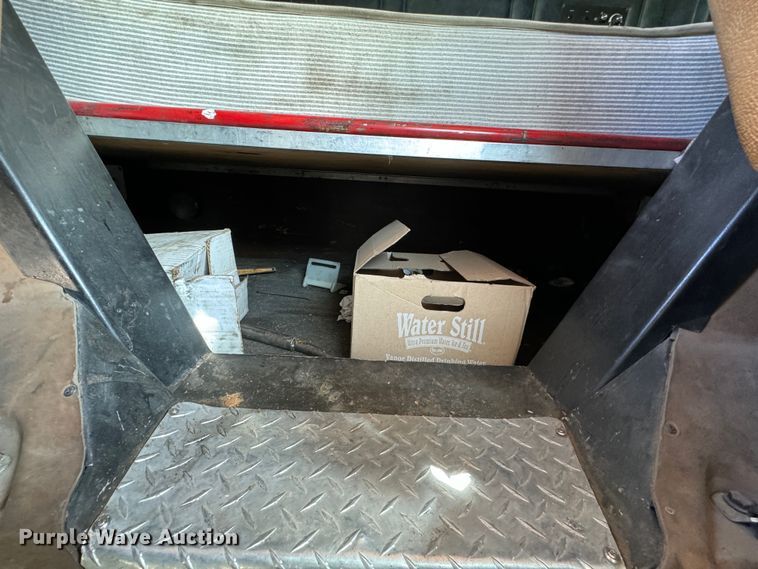 image for item GQ9218 2012 Mack GU700  semi truck