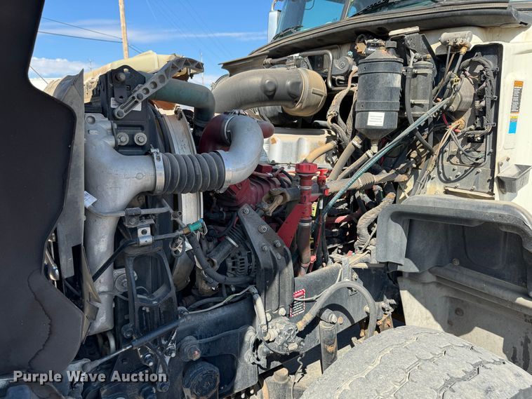 image for item GQ9218 2012 Mack GU700  semi truck