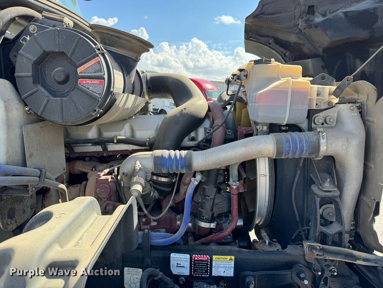 image for item GQ9218 2012 Mack GU700  semi truck