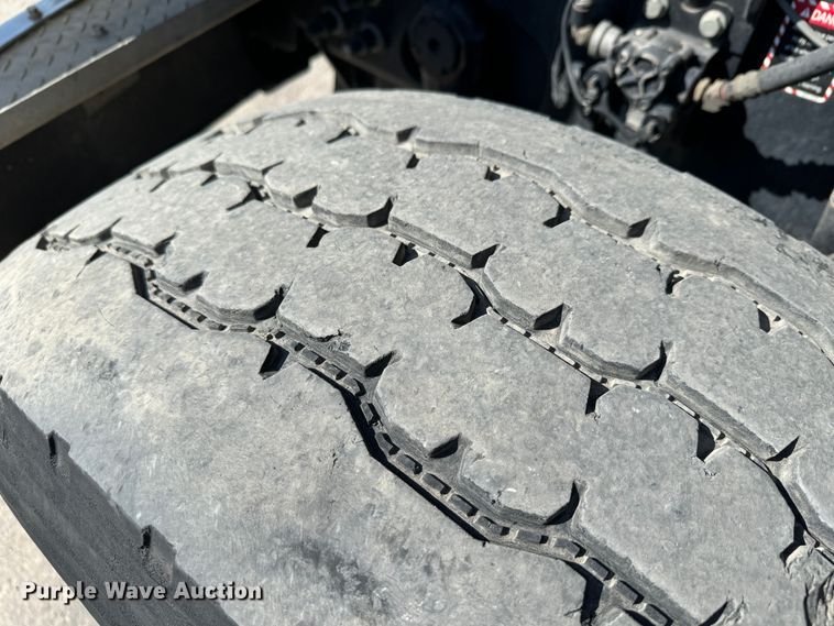 image for item GQ9218 2012 Mack GU700  semi truck