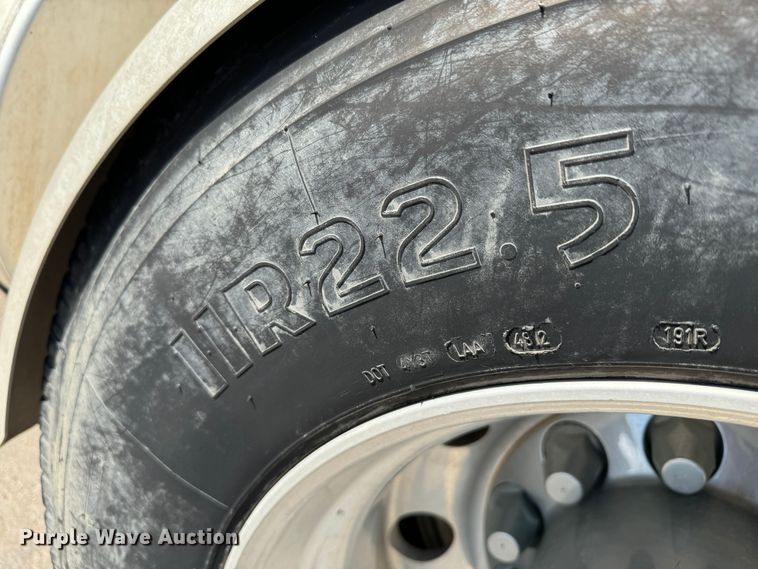 image for item GQ9218 2012 Mack GU700  semi truck