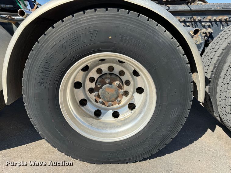 image for item GQ9218 2012 Mack GU700  semi truck