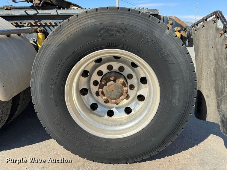 image for item GQ9218 2012 Mack GU700  semi truck