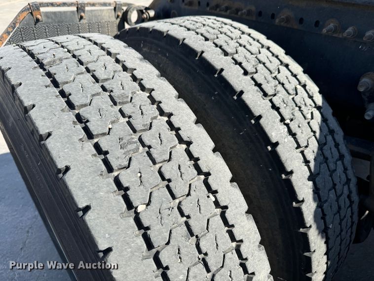 image for item GQ9218 2012 Mack GU700  semi truck