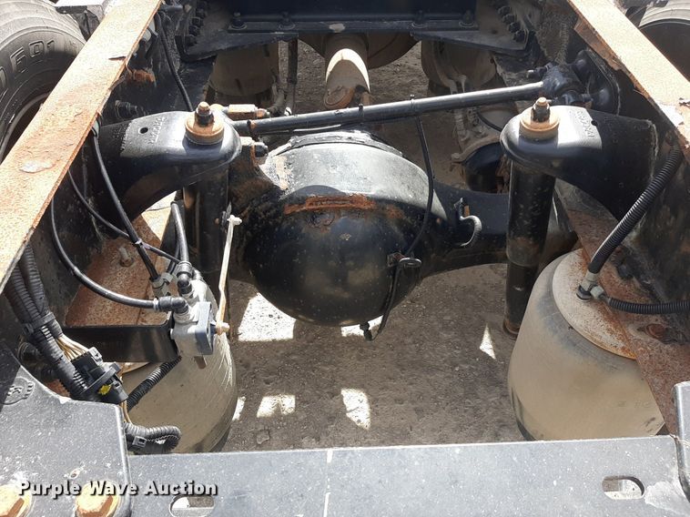 image for item KD9172 2015 Kenworth T880  semi truck