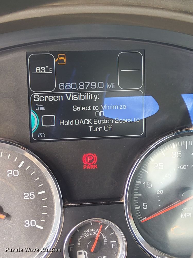 image for item KD9172 2015 Kenworth T880  semi truck