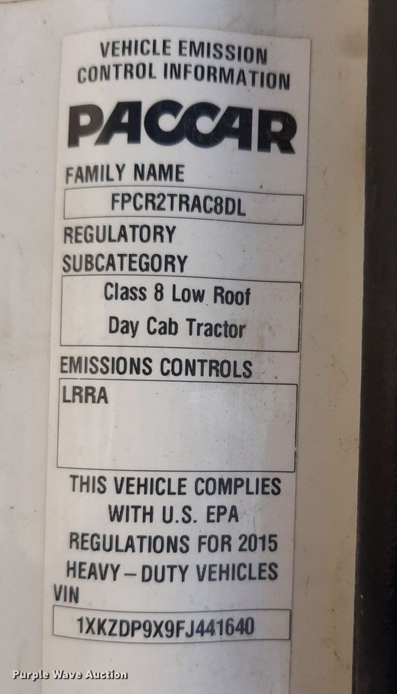 image for item KD9172 2015 Kenworth T880  semi truck