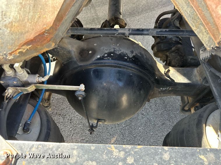 image for item KT9282 2008 Freightliner Century Class  semi truck