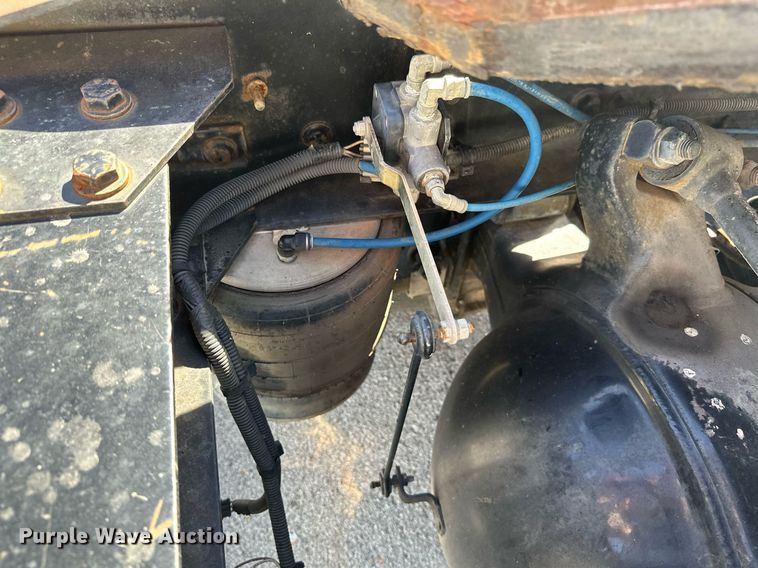 image for item KT9282 2008 Freightliner Century Class  semi truck