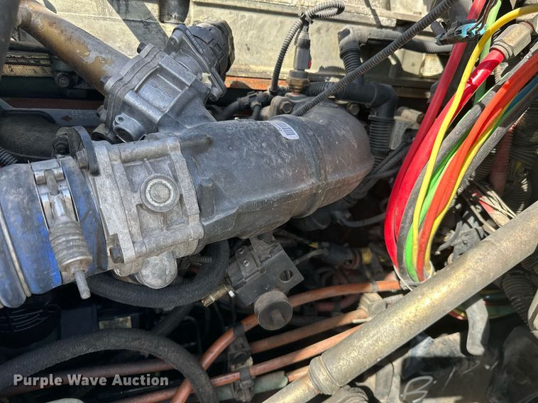 image for item KT9282 2008 Freightliner Century Class  semi truck