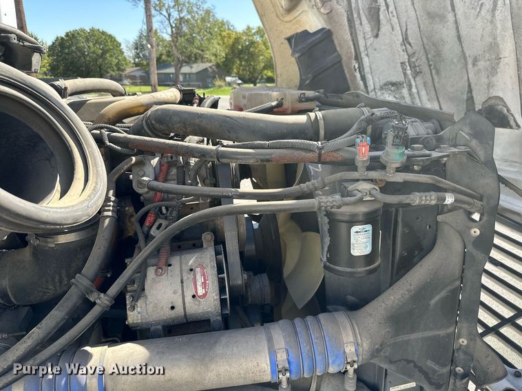 image for item KT9282 2008 Freightliner Century Class  semi truck