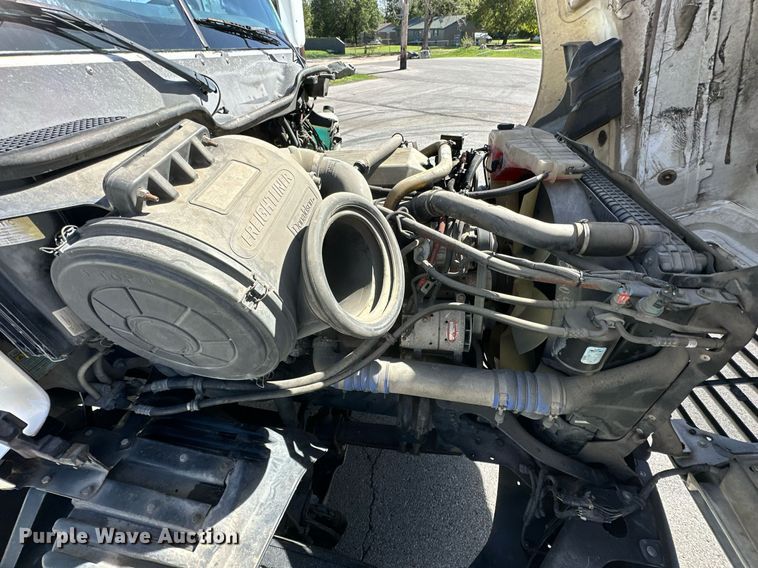 image for item KT9282 2008 Freightliner Century Class  semi truck