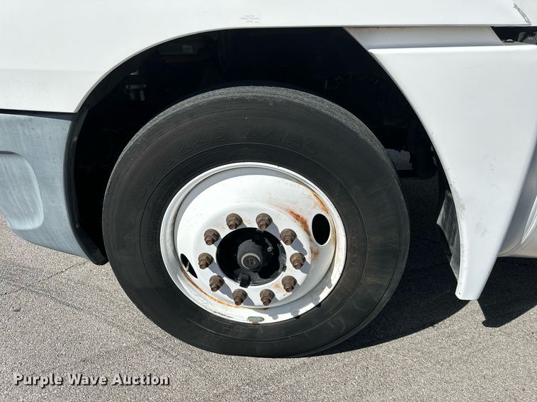 image for item KT9282 2008 Freightliner Century Class  semi truck