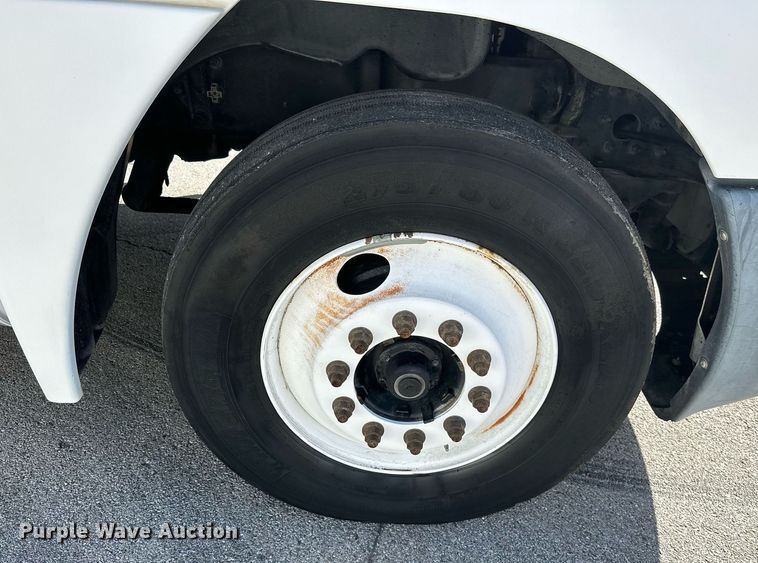 image for item KT9282 2008 Freightliner Century Class  semi truck