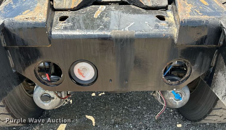 image for item KW9204 2009 Kalmar  4X2 yard truck