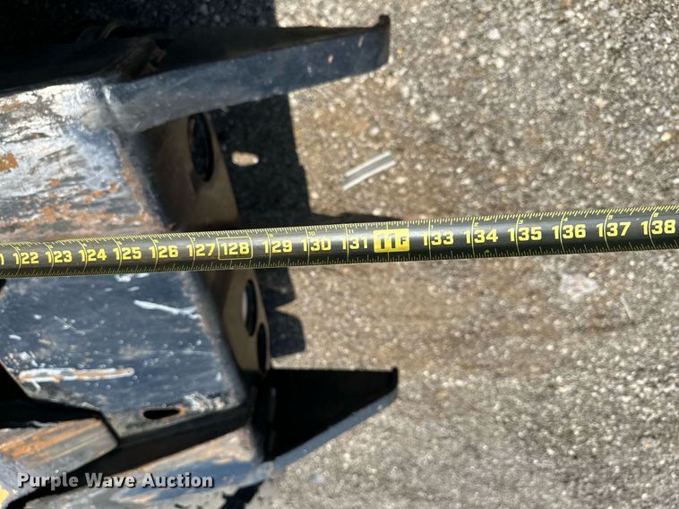 image for item KW9204 2009 Kalmar  4X2 yard truck