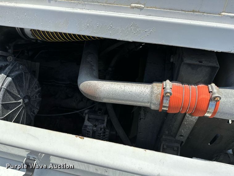 image for item KW9204 2009 Kalmar  4X2 yard truck