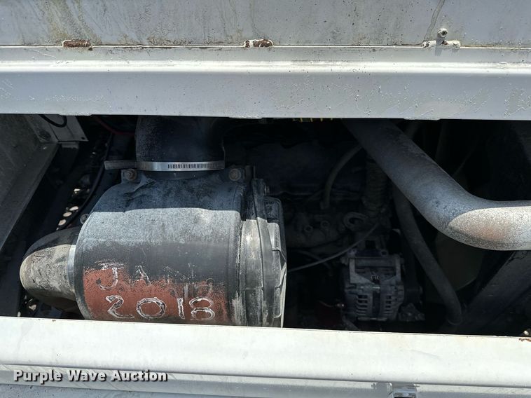 image for item KW9204 2009 Kalmar  4X2 yard truck