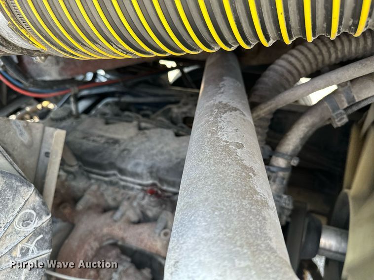 image for item KW9204 2009 Kalmar  4X2 yard truck