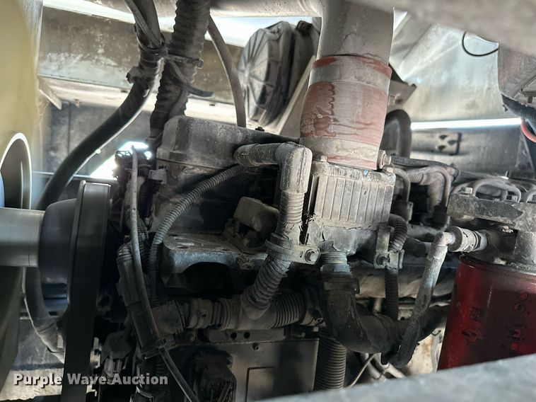 image for item KW9204 2009 Kalmar  4X2 yard truck