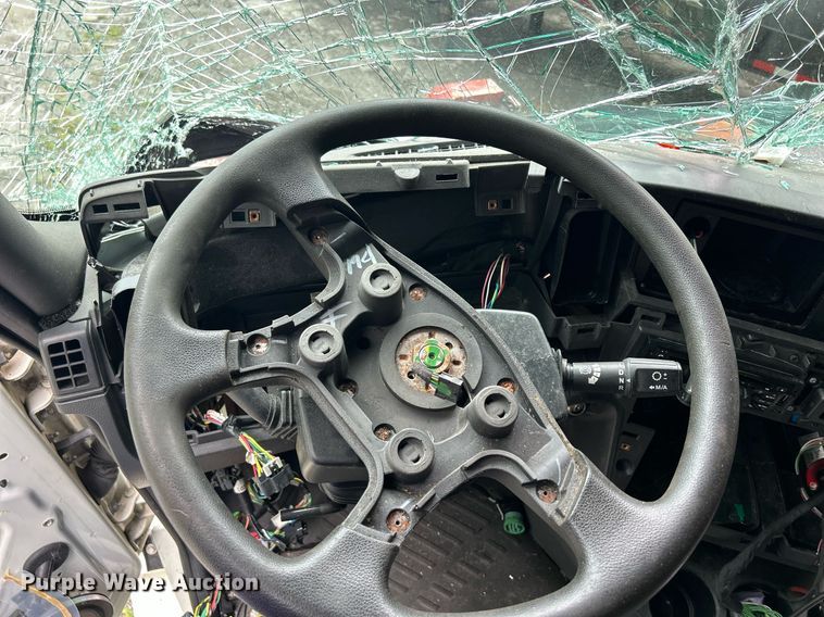 image for item LJ9774 2020 International LT625  truck cab and chassis