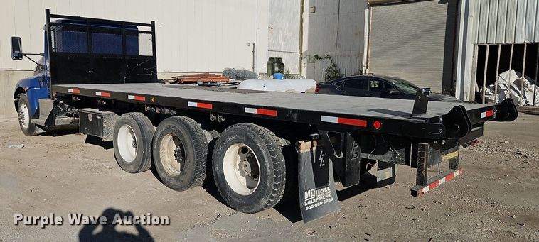 image for item LM9268 2012 Kenworth T370  flatbed truck