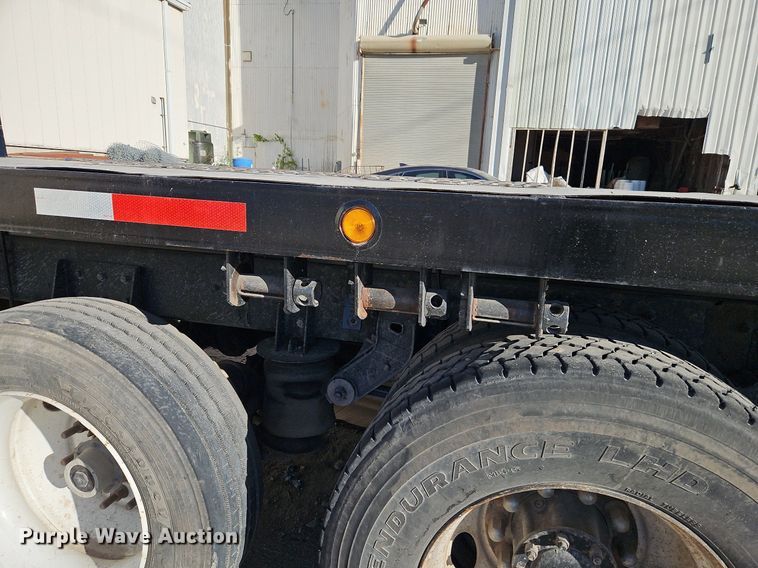 image for item LM9268 2012 Kenworth T370  flatbed truck