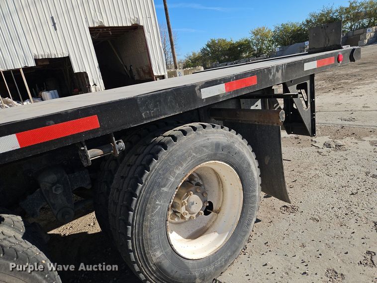 image for item LM9268 2012 Kenworth T370  flatbed truck
