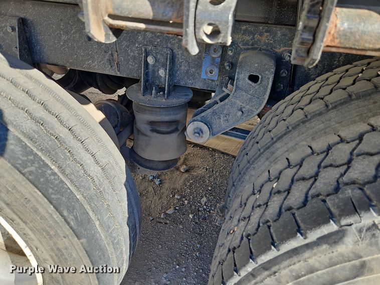 image for item LM9268 2012 Kenworth T370  flatbed truck