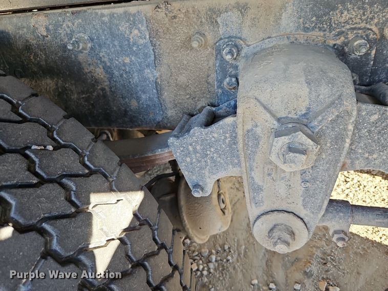 image for item LM9268 2012 Kenworth T370  flatbed truck